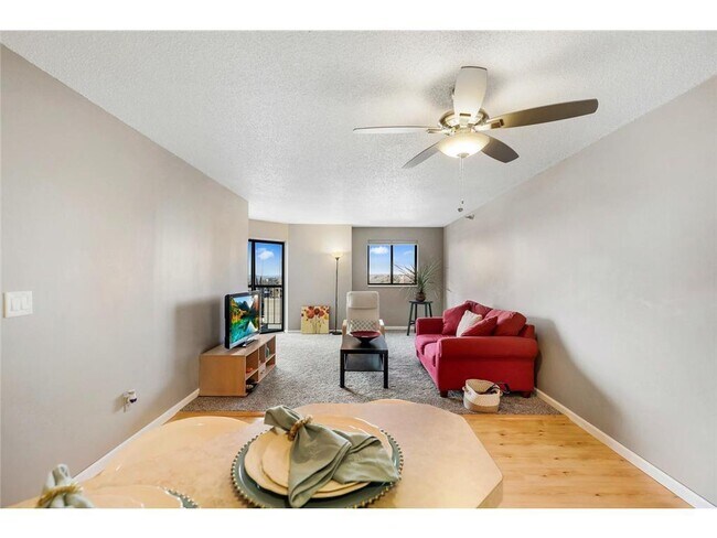 Foto del edificio - 78 10th St E