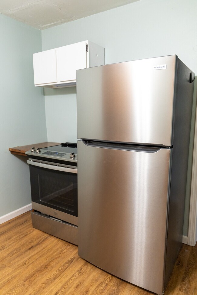 Building Photo - 2233 S 2nd Ave