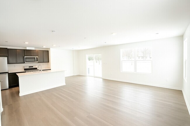 Foto del edificio - 3527 Richardson Cir