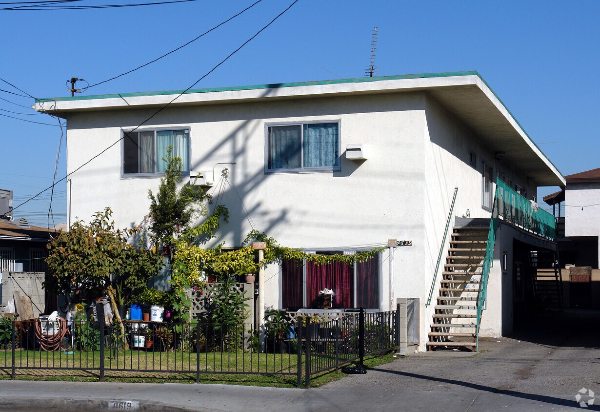 Primary Photo - 4619 W Lennox Blvd