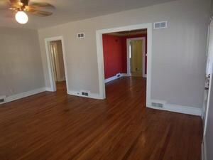 Building Photo - Large ECU Grid Home