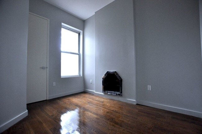 Building Photo - 911 Jefferson Ave