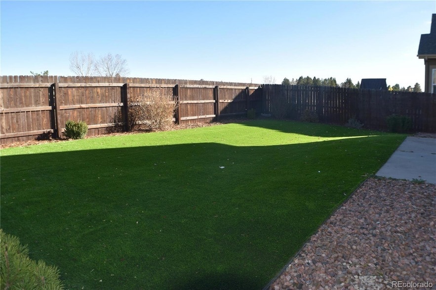 Foto del edificio - 7941 Barraport Dr