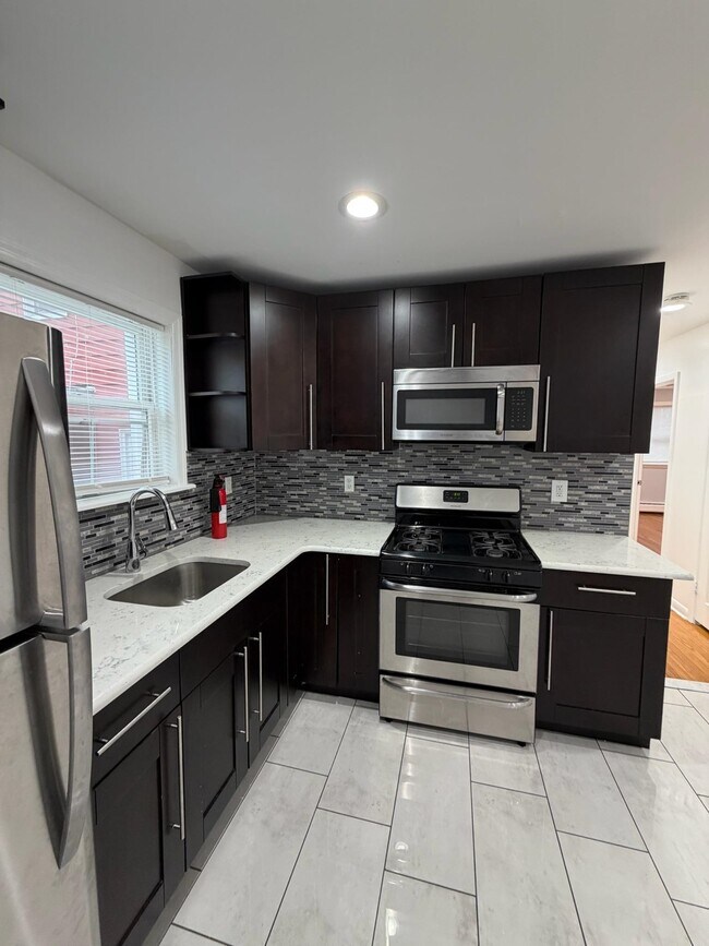 Foto del edificio - 3586 John F. Kennedy Blvd