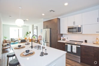 1BR, 1BA - 1B-2 - 744 SF - Trovita Rio