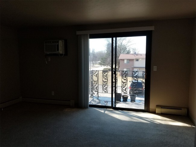 Building Photo - 509 Spinnaker Ln
