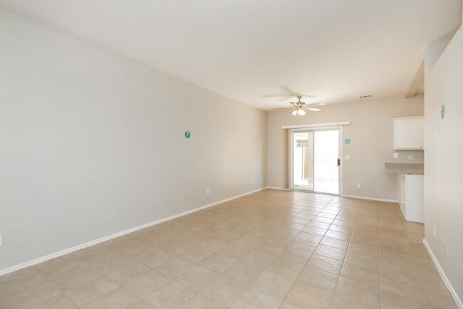 Building Photo - 2300 E Magma Rd