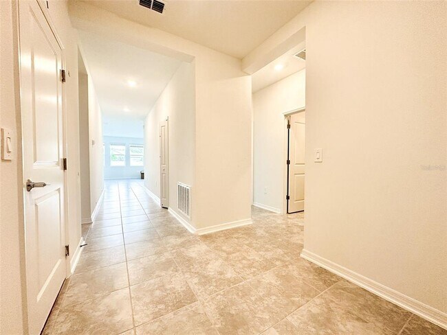 Foto del edificio - 4189 Babbling Brook Wy