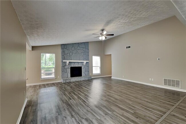 Building Photo - 1207 Ridgeside Dr NW