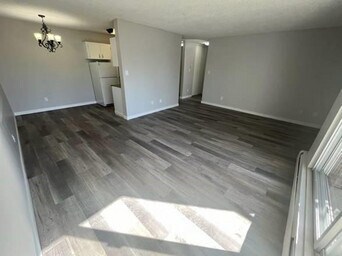 Building Photo - Palisades Manor