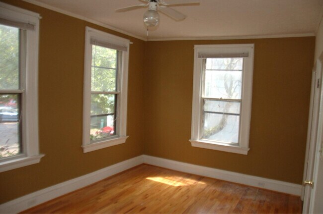 Building Photo - 3 W Hollister St