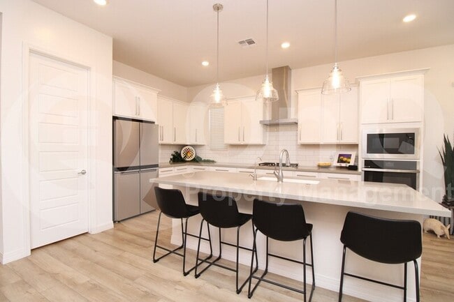 Building Photo - 22696 E Bonanza Way