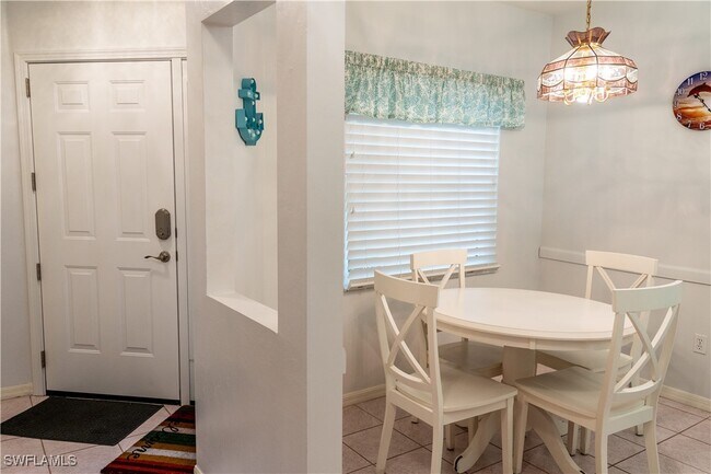 Building Photo - 2526 Orchid Bay Dr