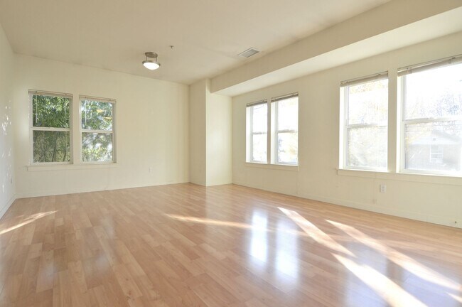 Foto del edificio - 2520 NE Rodney Ave