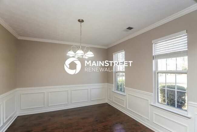 Foto del edificio - 3 Bedroom Pet-Friendly Home in Marietta, GA with Main Street Renewal