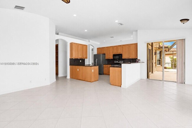 Foto del edificio - 18659 SW 12th St