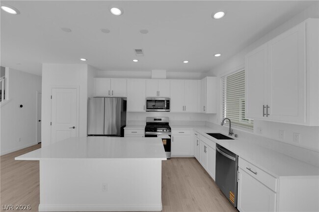 Building Photo - 10234 Restless River St