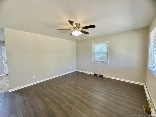 Foto del edificio - 6005 Blairmore Pl