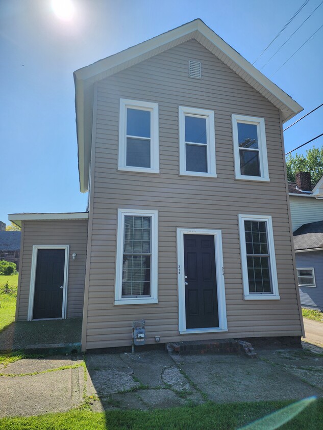 Primary Photo - 314 Jefferson St