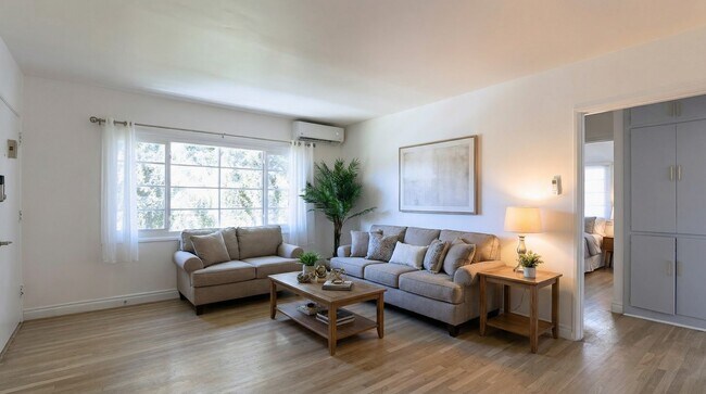 Foto del edificio - 1553 Riverside Dr