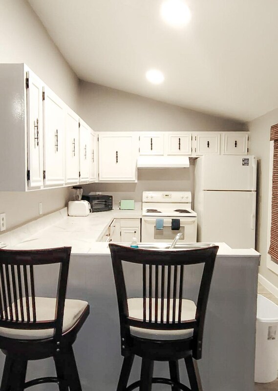 Primary Photo - 109 E Venus Ln