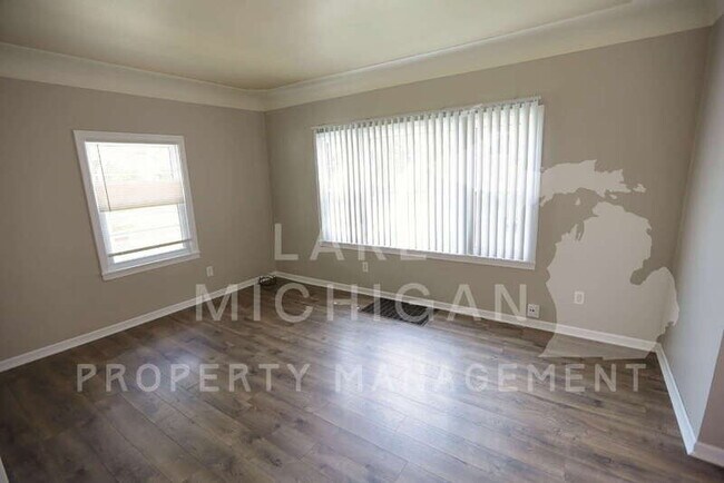 Foto del edificio - 841 Capen St NE