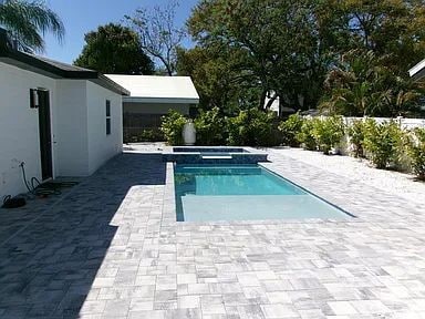 Foto del edificio - Fully Furnished Tampa Retreat Near Bayshore Blvd
