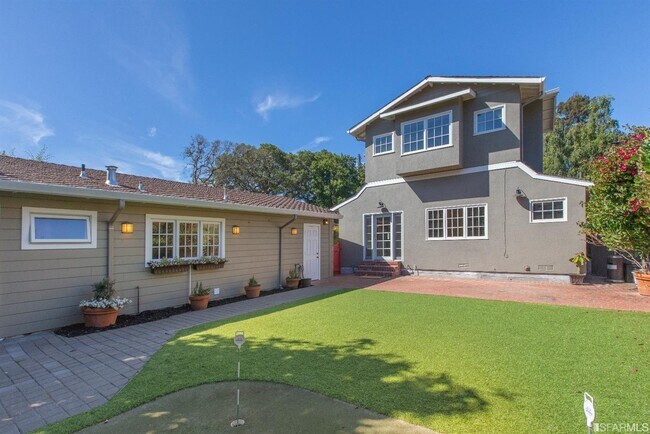 Building Photo - 816 Newhall Rd