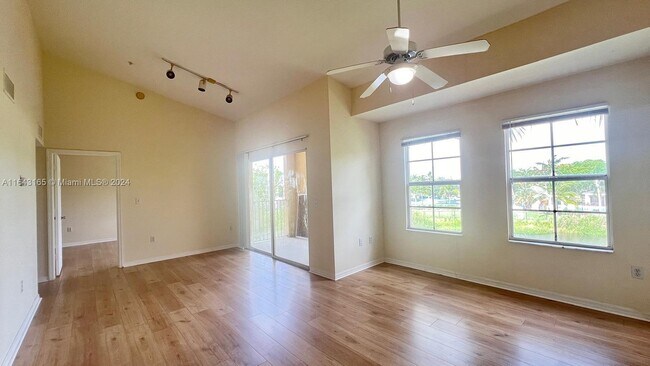 Building Photo - 4171 San Marino Blvd