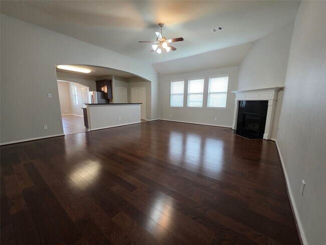 Foto del edificio - 267 Westwood Dr