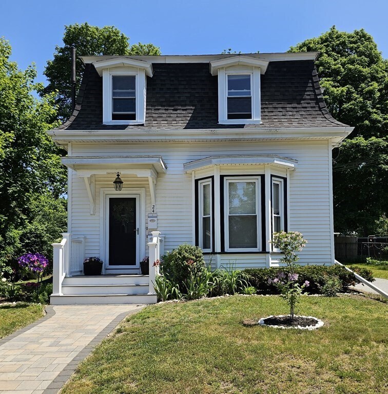 Primary Photo - 24 Duncklee Ave