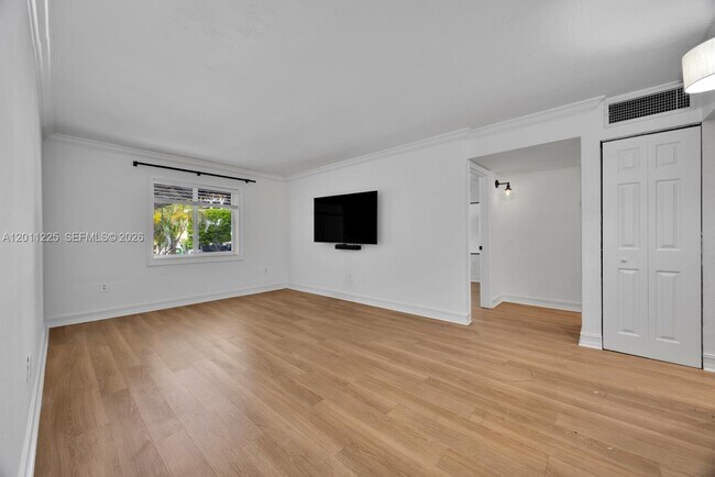 Foto del edificio - 8607 SW 68th Ct
