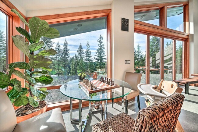Foto del edificio - 5bd/3.5ba Monroe Home