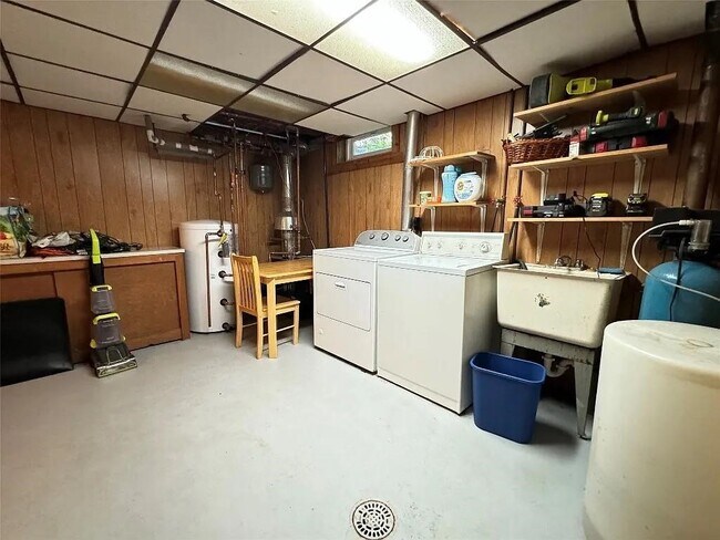 Foto del edificio - 7 Exeter Dr