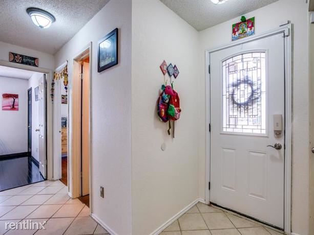 Building Photo - 3 br, 2 bath House - 1120 Christie Court