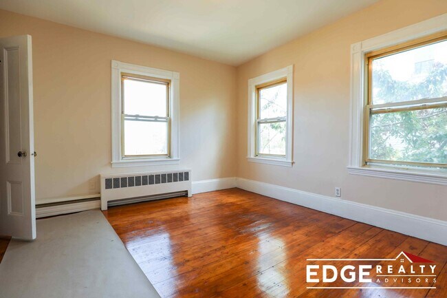 Building Photo - 28 Westford St