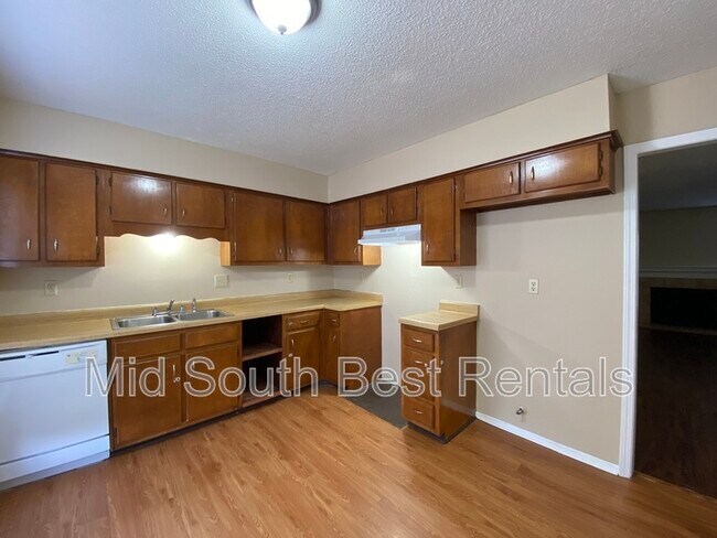 Foto del edificio - 3082 Littlefield Cove