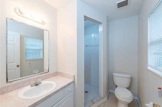 Foto del edificio - 3216 E Caracas St