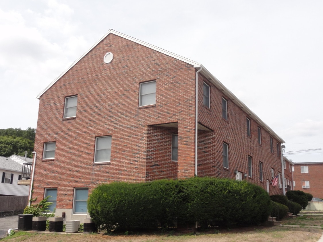 Primary Photo - 100 Trapelo Rd