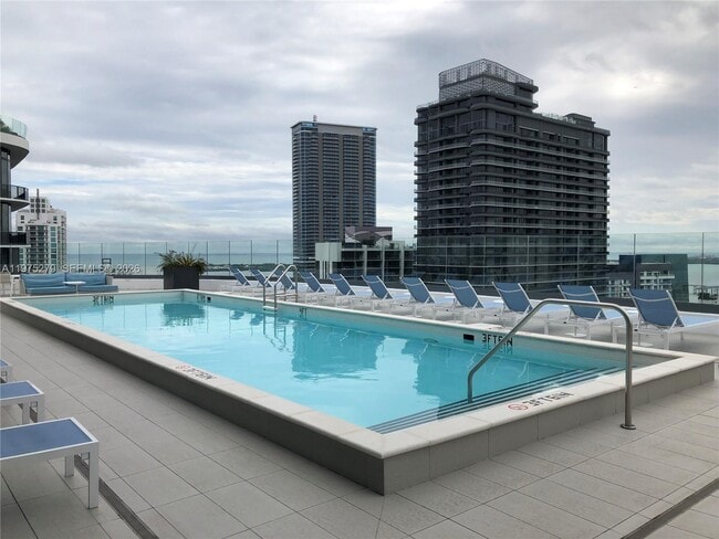 Foto del edificio - 55 SW 9th St