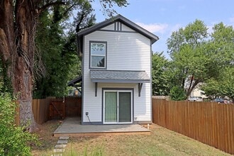 Building Photo - 513 12th St NW