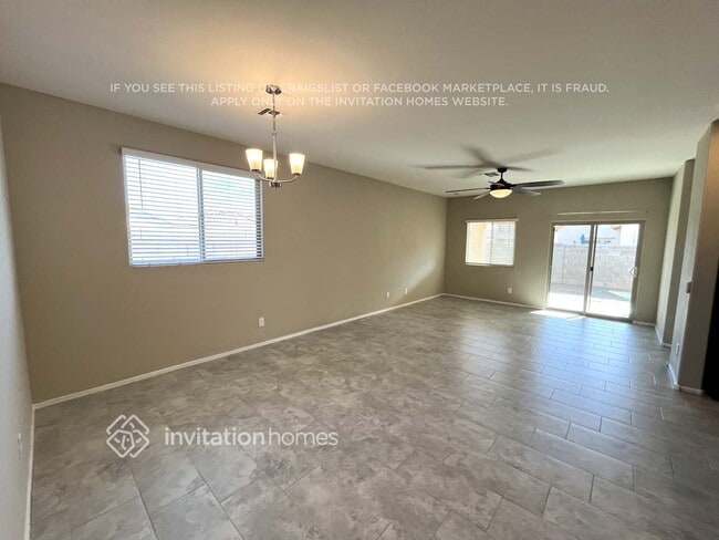 Foto del edificio - 11523 W Redfield Rd