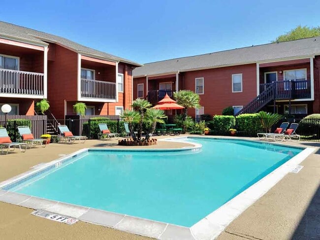 Building Photo - Lakeshire Place Apartment Homes