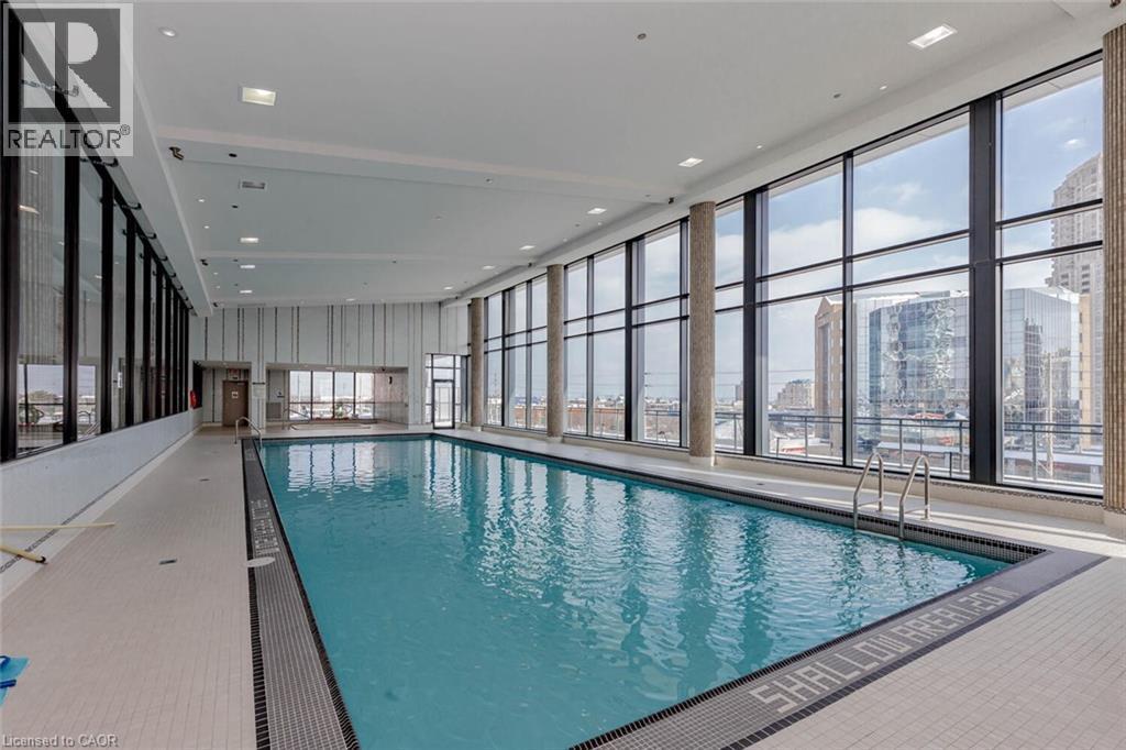 Photo principale - 75 Eglinton Ave W