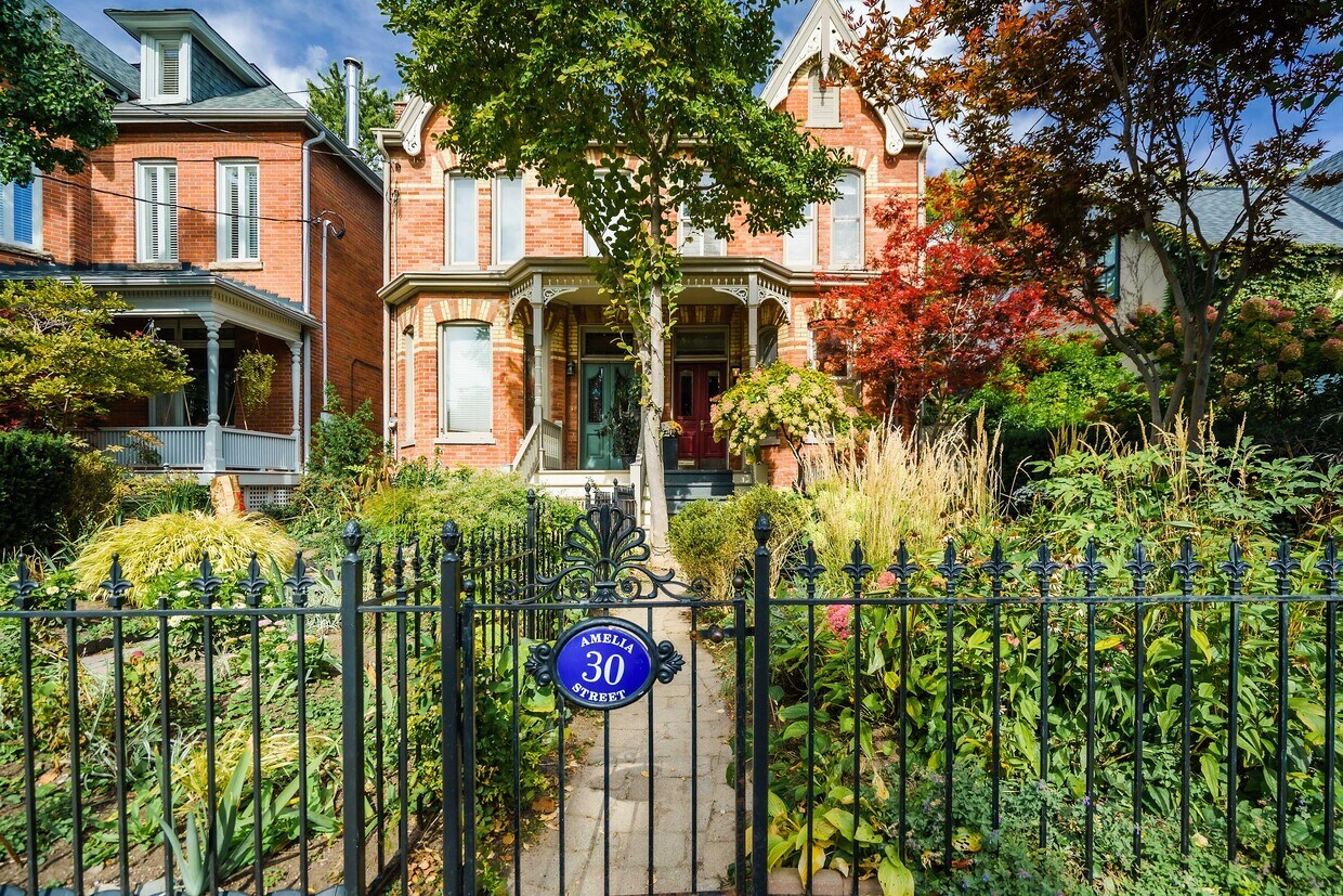 Primary Photo - 30 Amelia St