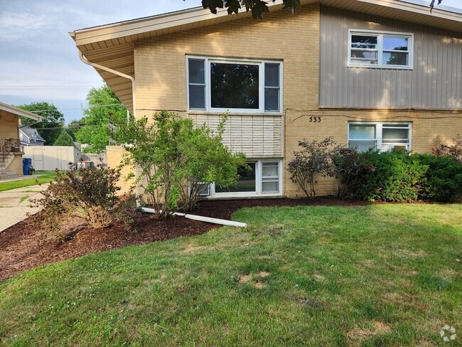 Building Photo - 533 Ryan Ln