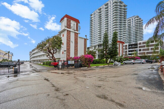 Foto del edificio - 4500 N Flagler Dr