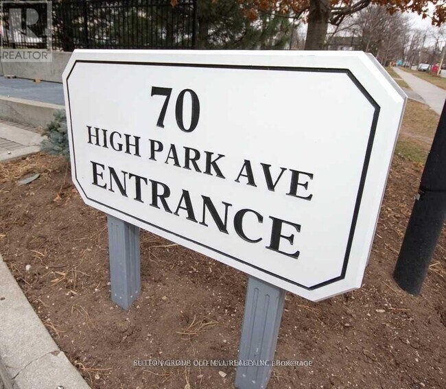 Building Photo - 70 High Park Ave