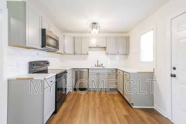 Foto del edificio - 929 Cantwell St