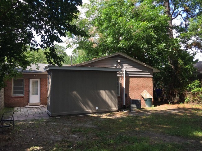 Building Photo - 653 Windermere Blvd